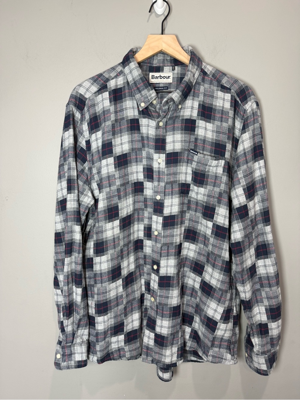 Barbour Tailored Fit Plaid Button Down Shirt Men’s XL 100% Cotton Flannel‎